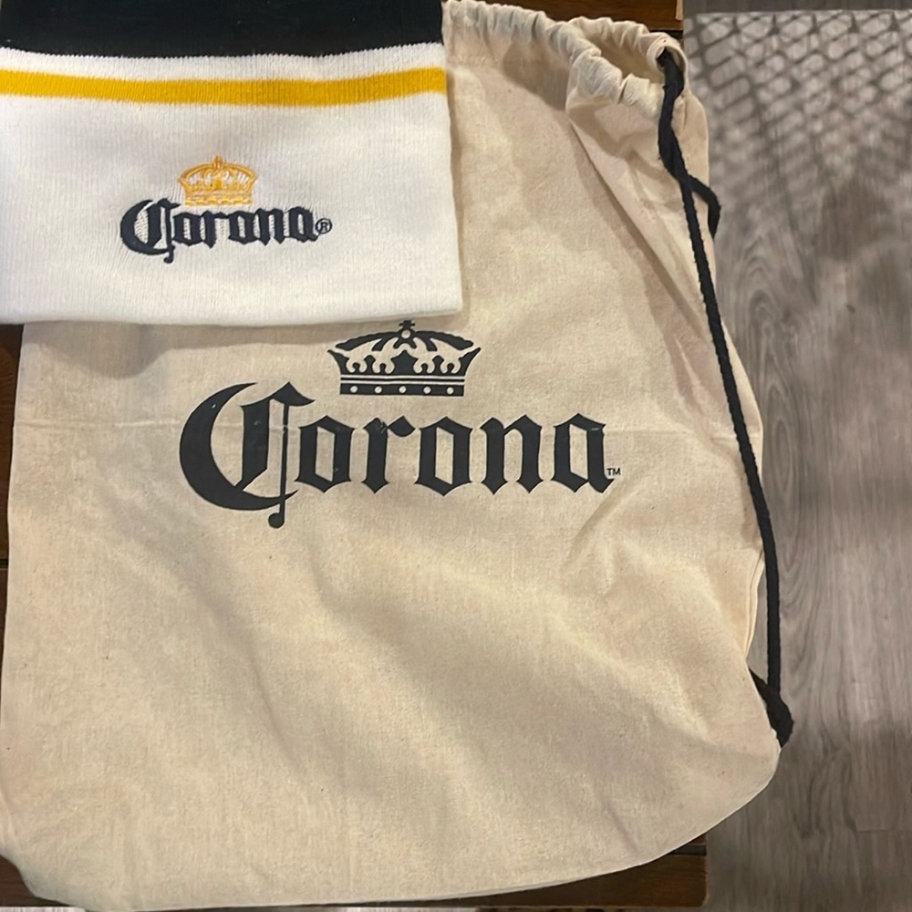 NWOT Corona Beanie with dust bag 💙💛